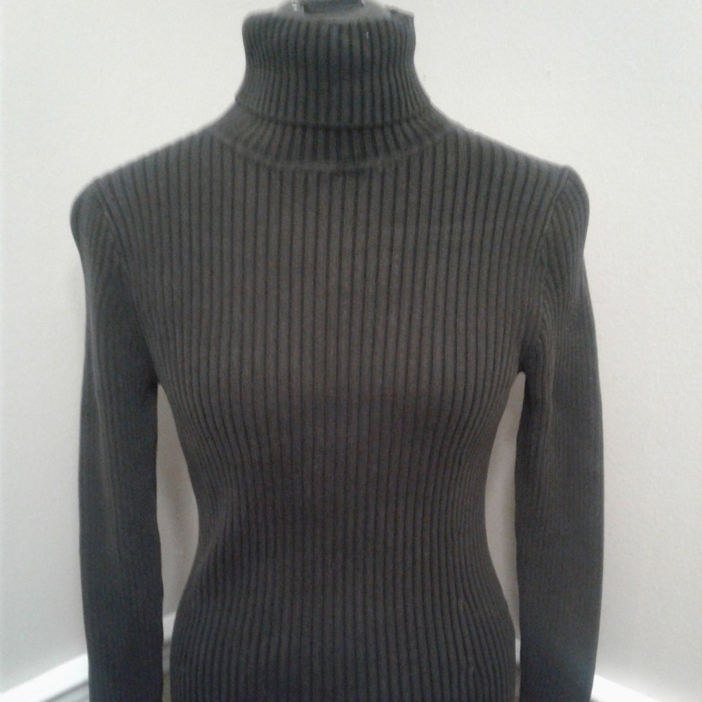 Gap Black Turtle Neck